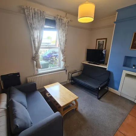 Private In Center Apartment
