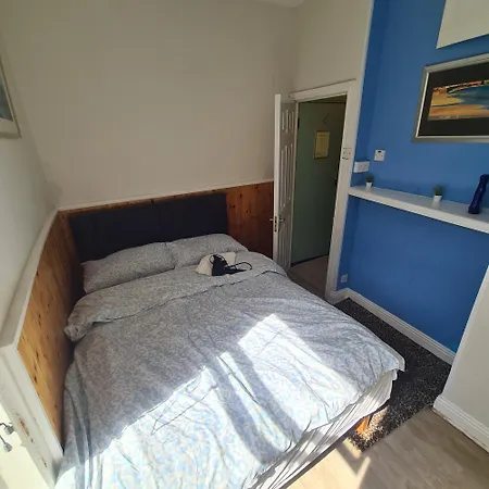 Apartment Private In Center