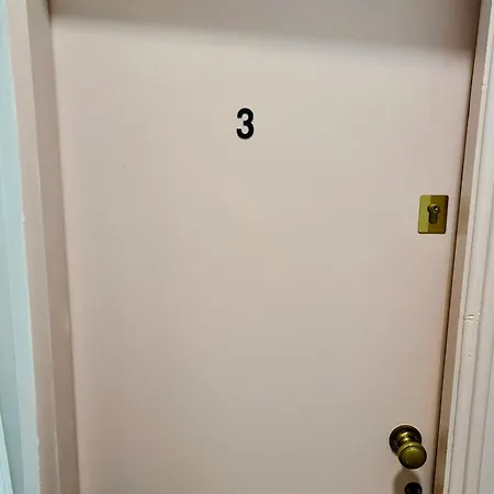Apartment Private In Center